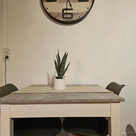 Апартаменты Cosy Avec Vue Sur Les Thermes Руайя